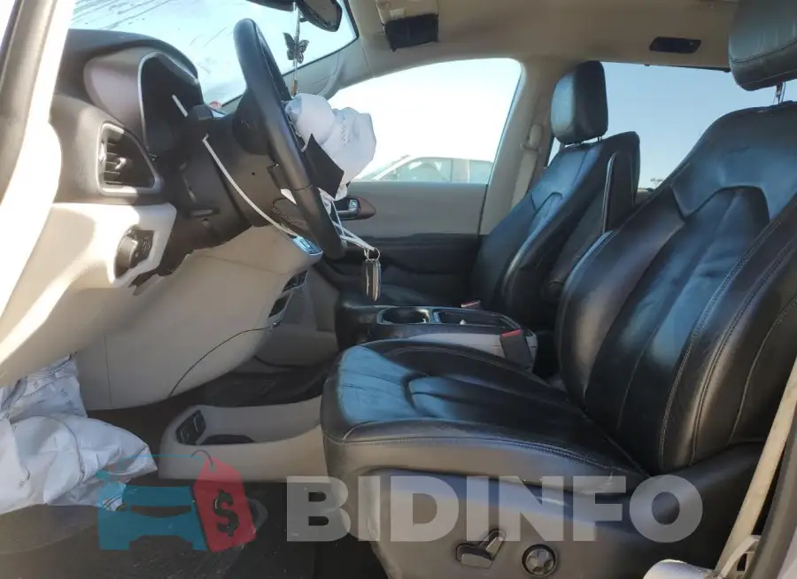 2C4RC1BG3HR539230 Photo# 7