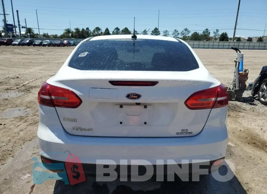 1FADP3F21GL337265 Photo# 6