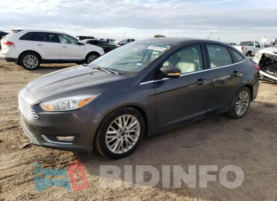 1FADP3J28JL314323 Photo# 1