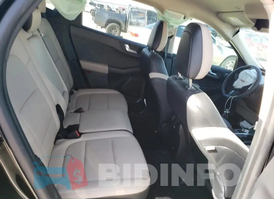 1FMCU0H69LUB32029 Photo# 11