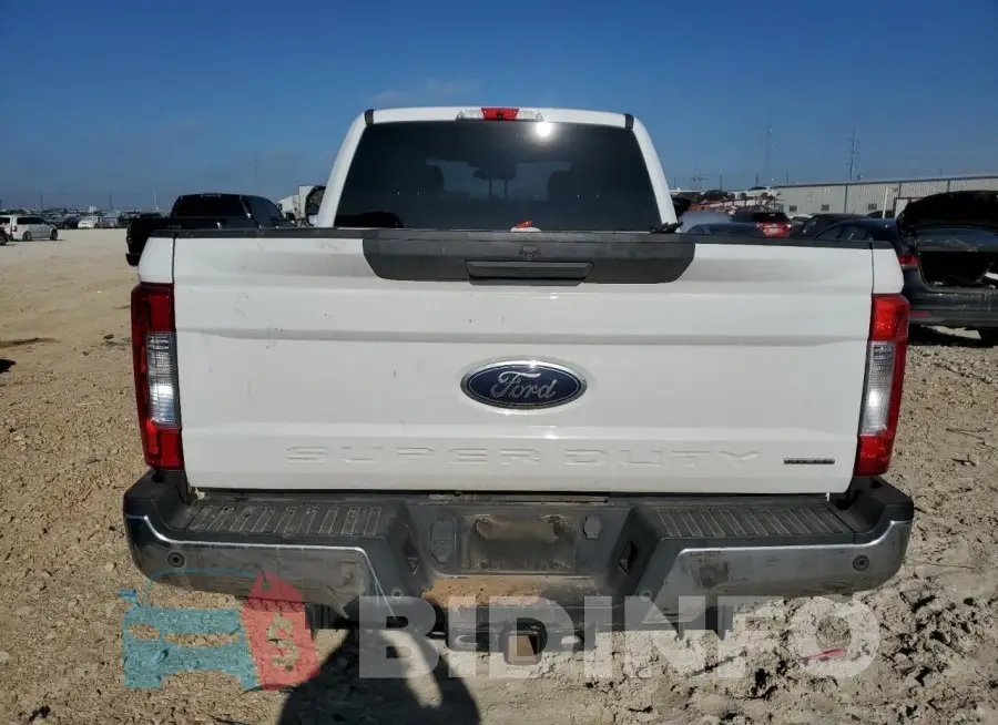 1FT7W2B66HEC96716 Photo# 6