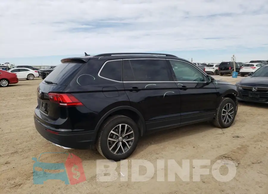 3VV3B7AX7KM025197 Photo# 3