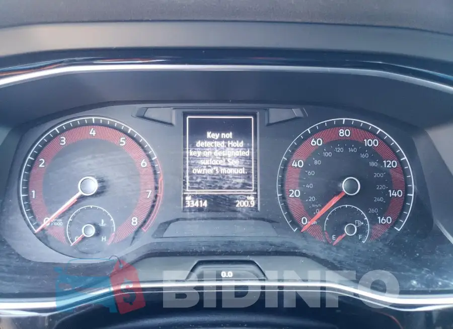 3VW5T7BU4KM143942 Photo# 9