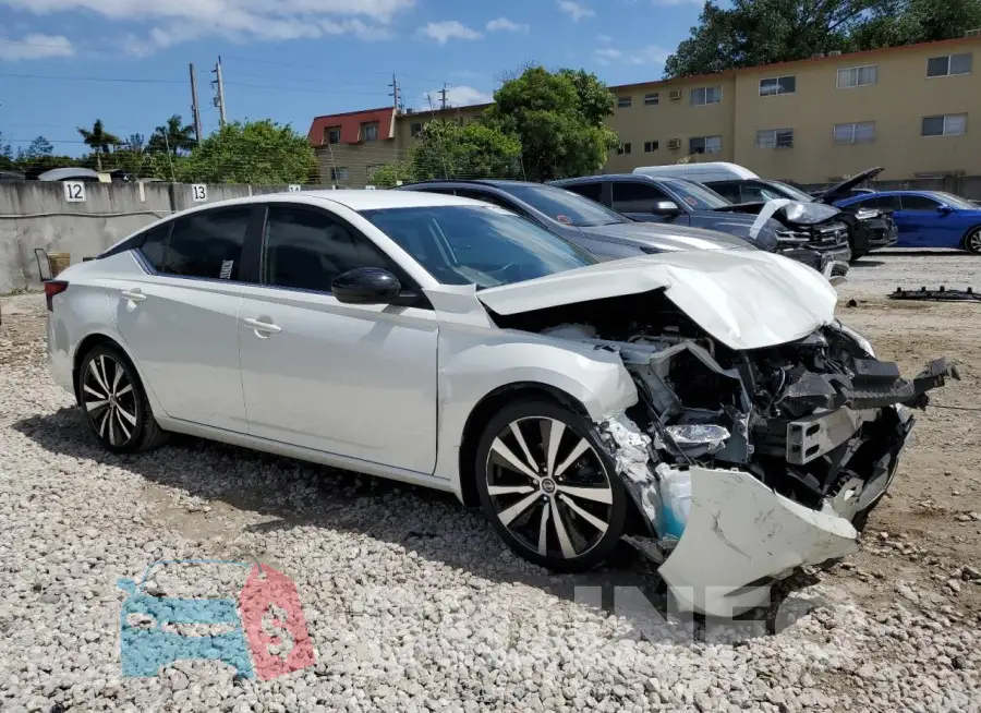 1N4BL4CV2LC180461 Photo# 4