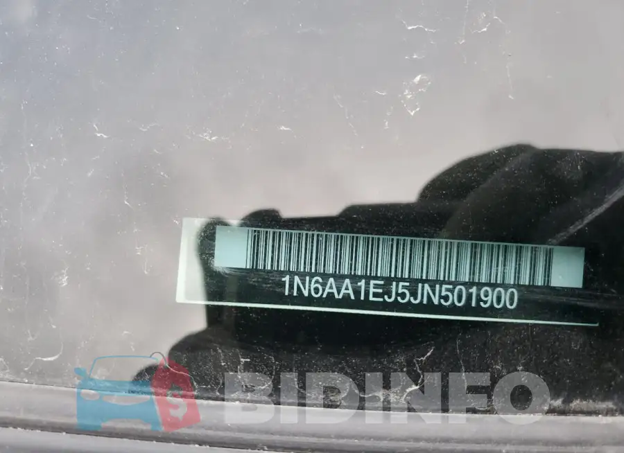 1N6AA1EJ5JN501900 Photo# 12