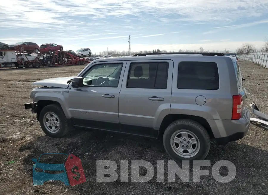 1C4NJRAB6FD100256 Photo# 2