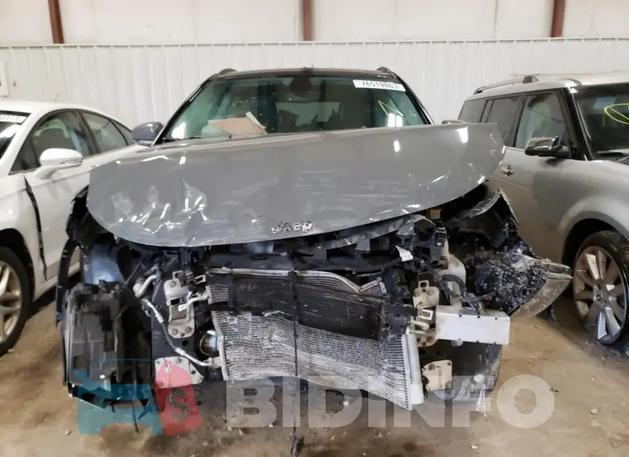 3C4NJDCB7LT208682 Photo# 5