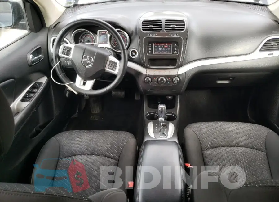 3C4PDCAB1JT495835 Photo# 8