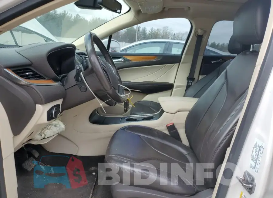 5LMCJ3D92GUJ02853 Photo# 7