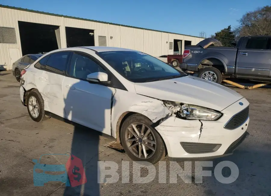 1FADP3F26FL325644 Photo# 4