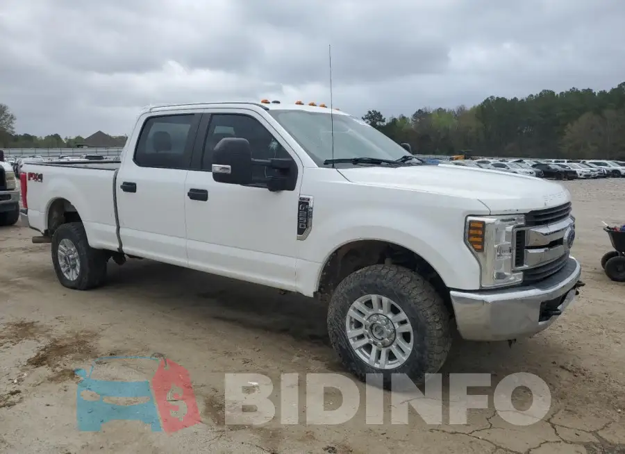 1FT7W2B64JEB87645 Photo# 4
