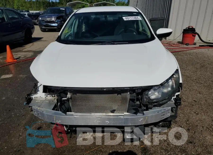 19XFC2F50GE034747 Photo# 5