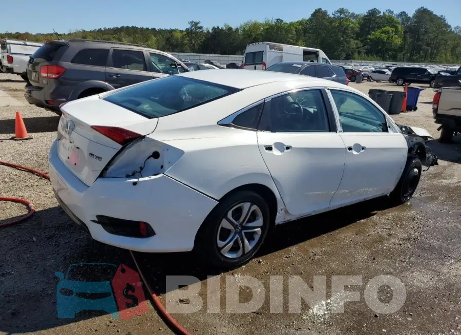 19XFC2F50GE034747 Photo# 3
