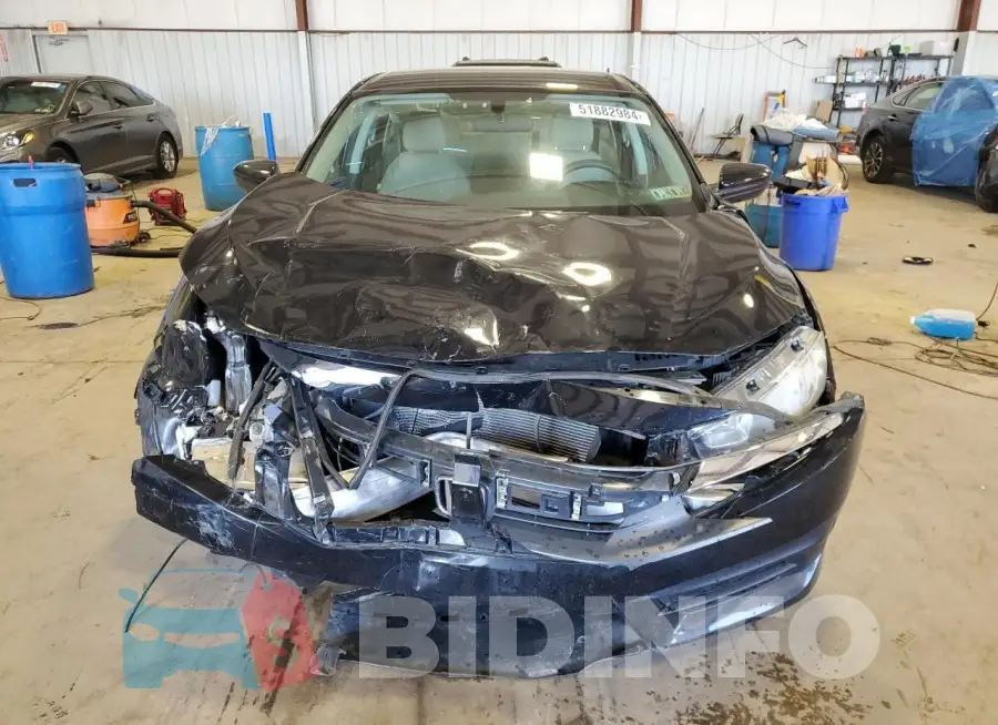 19XFC2F50GE044484 Photo# 5