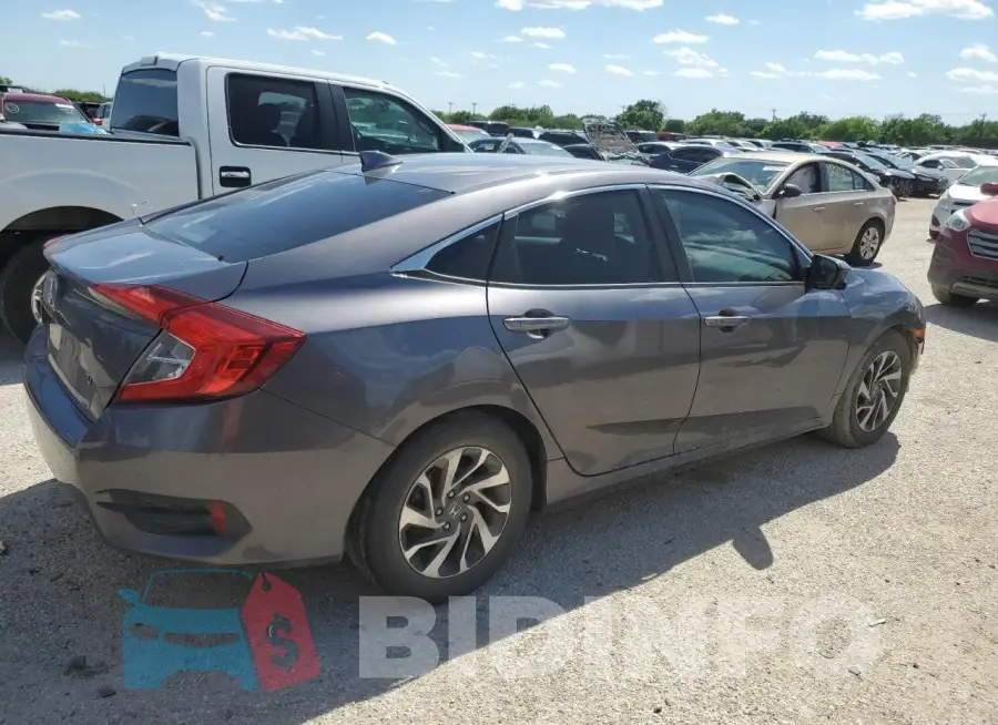 19XFC2F72HE017273 Photo# 3