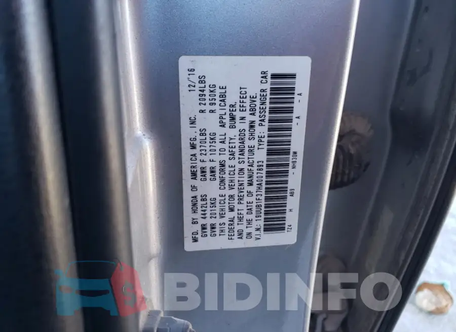 19UUB1F37HA007893 Photo# 12