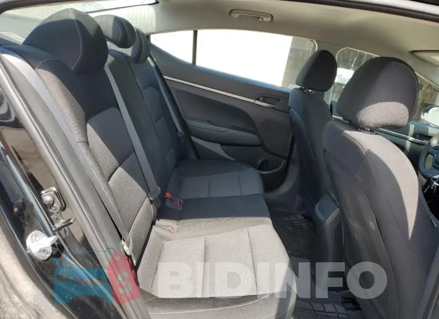 5NPD74LF9JH279084 Photo# 10