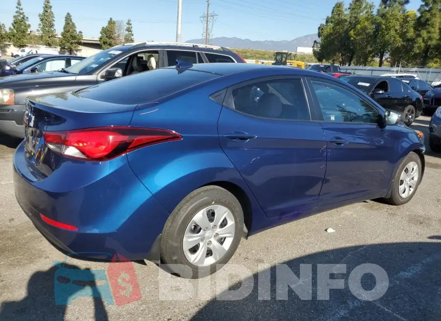 5NPDH4AE8GH780788 Photo# 3
