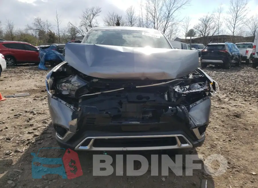 JA4AD2A39KZ053687 Photo# 5