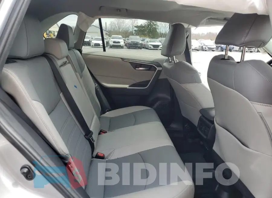 2T3A1RFV8NC279372 Photo# 10