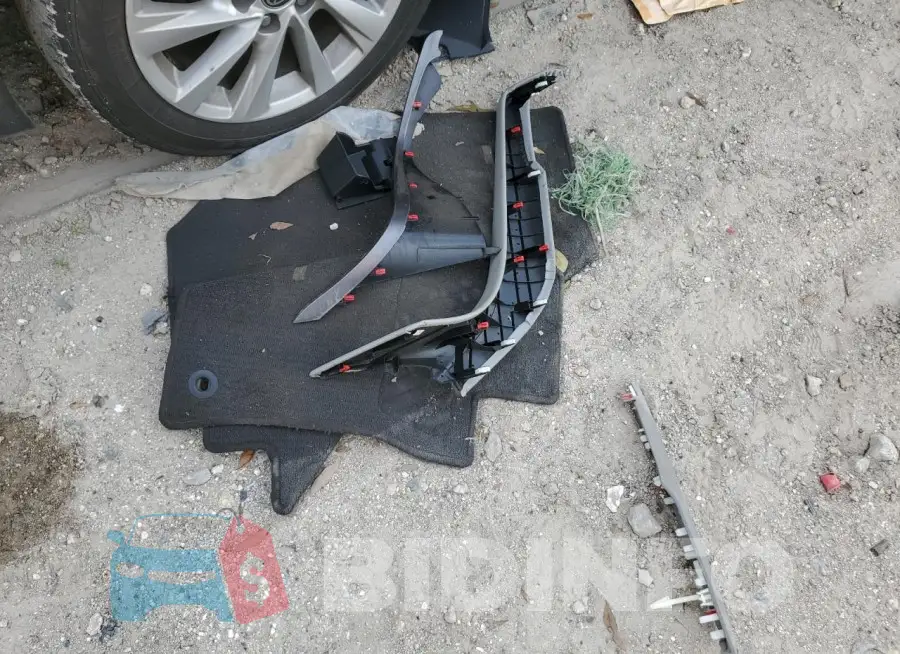 4T1C11AK7MU456927 Photo# 12