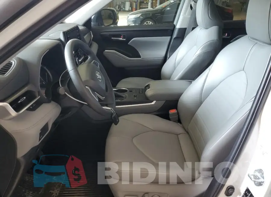 5TDGZRAH1NS140768 Photo# 7