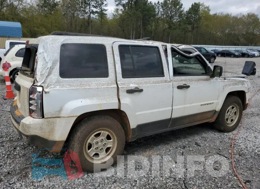 1C4NJRBB0FD370128 Photo# 3