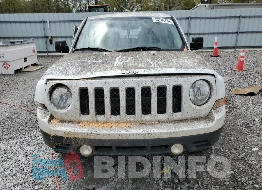 1C4NJRBB0FD370128 Photo# 5