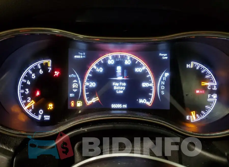 1C4RJFBGXFC820384 Photo# 9