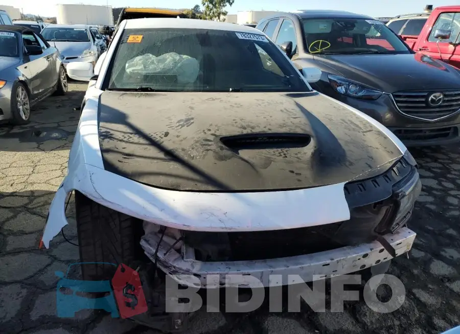 2C3CDXCT6FH777520 Photo# 5
