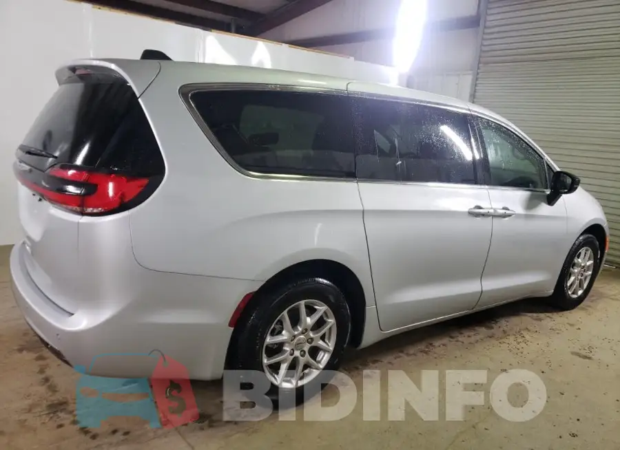 2C4RC1BG9RR125628 Photo# 3