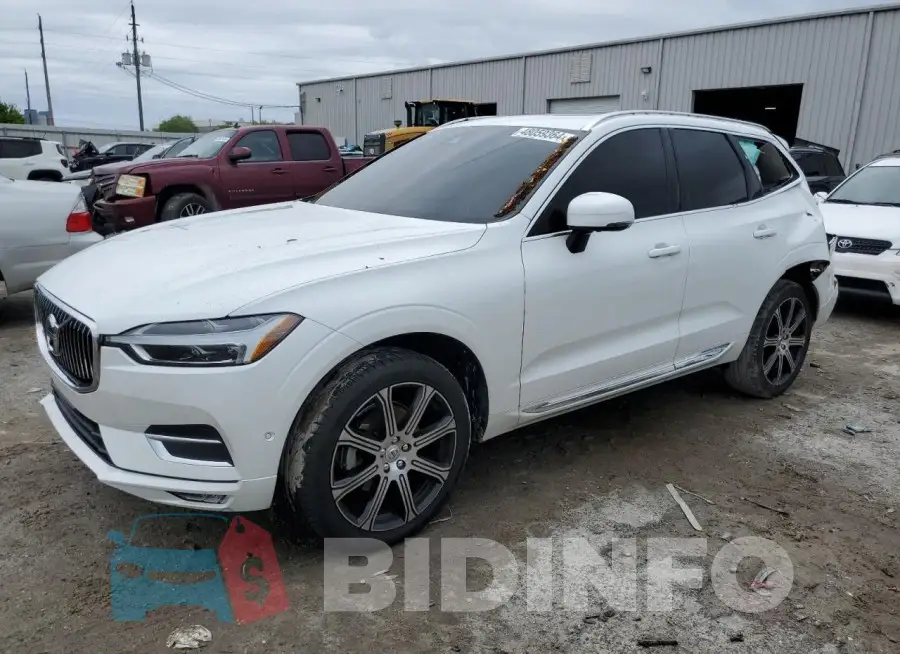 YV4102RL7M1698522 Photo# 1