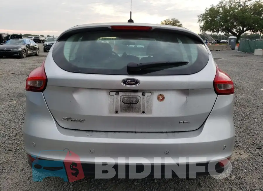 1FADP3M22HL212795 Photo# 6