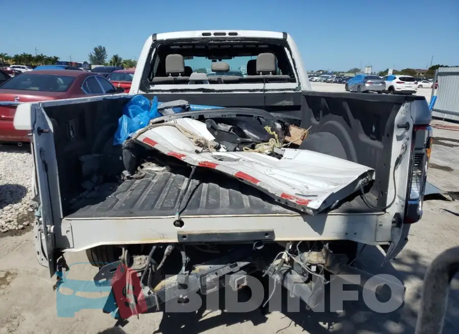 1FT7X2A62KEE93937 Photo# 6