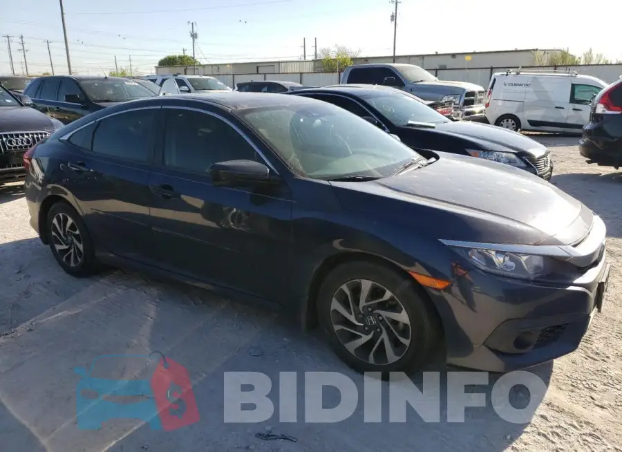 19XFC2F87HE075565 Photo# 4
