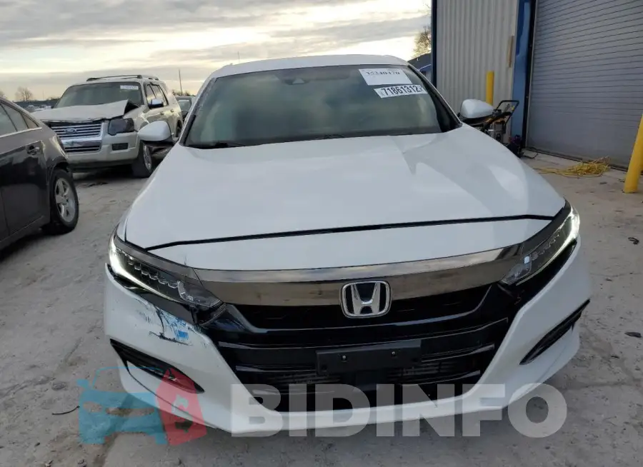 1HGCV1F34JA165567 Photo# 5