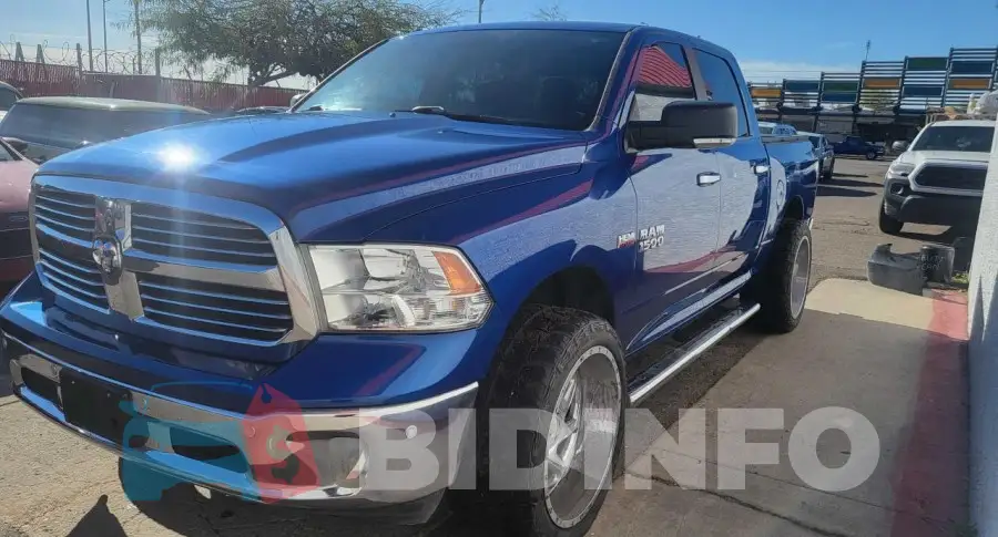 1C6RR6LT9HS556711 Photo# 2