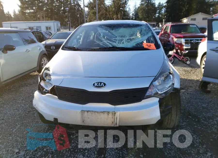 KNADM4A30G6561096 Photo# 5
