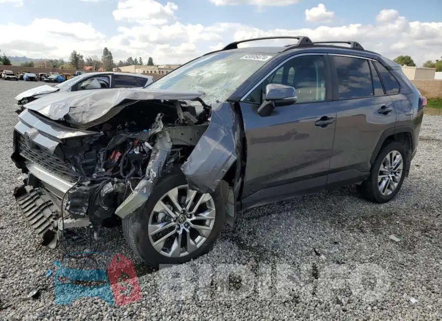 2T3C1RFV8MC140107 Photo# 1