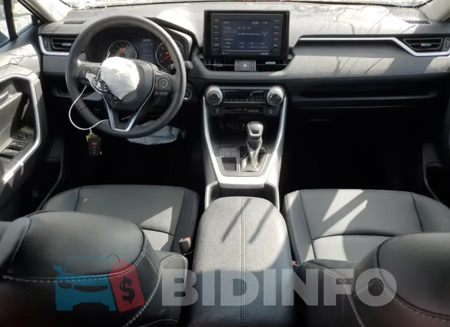 2T3C1RFV8MC140107 Photo# 8