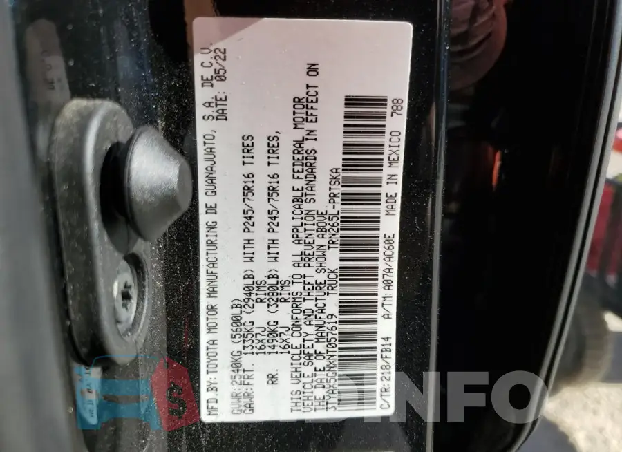 3TYAX5GNXNT057619 Photo# 13