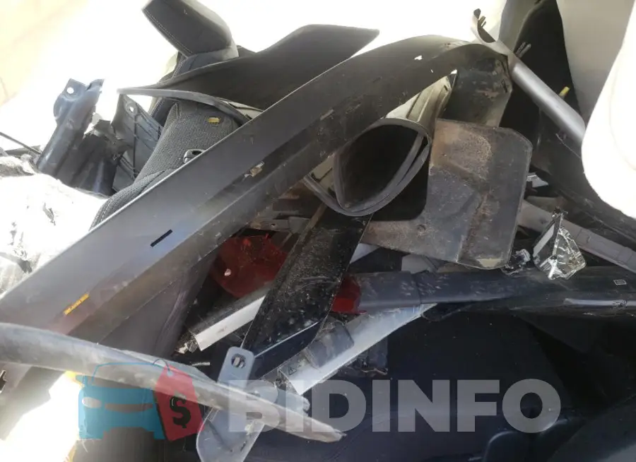 JTMRFREV1JJ746175 Photo# 11