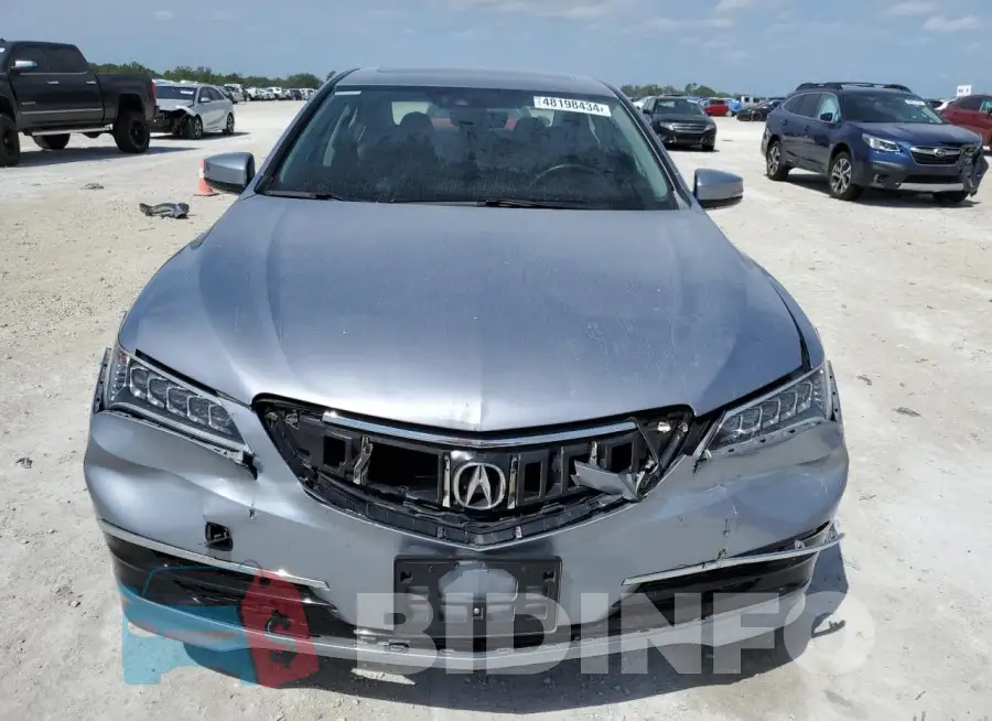 19UUB1F57FA018021 Photo# 5