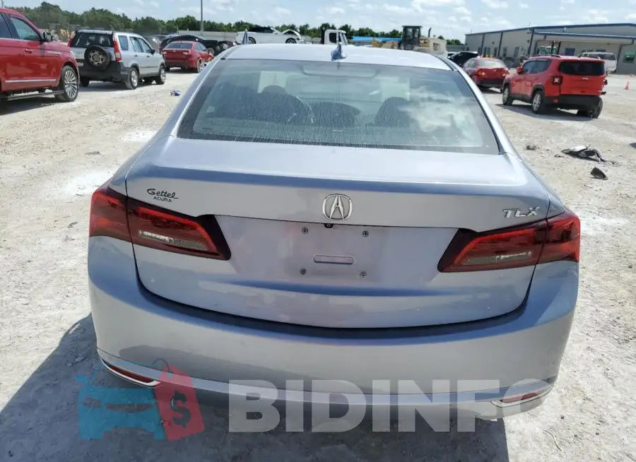 19UUB1F57FA018021 Photo# 6