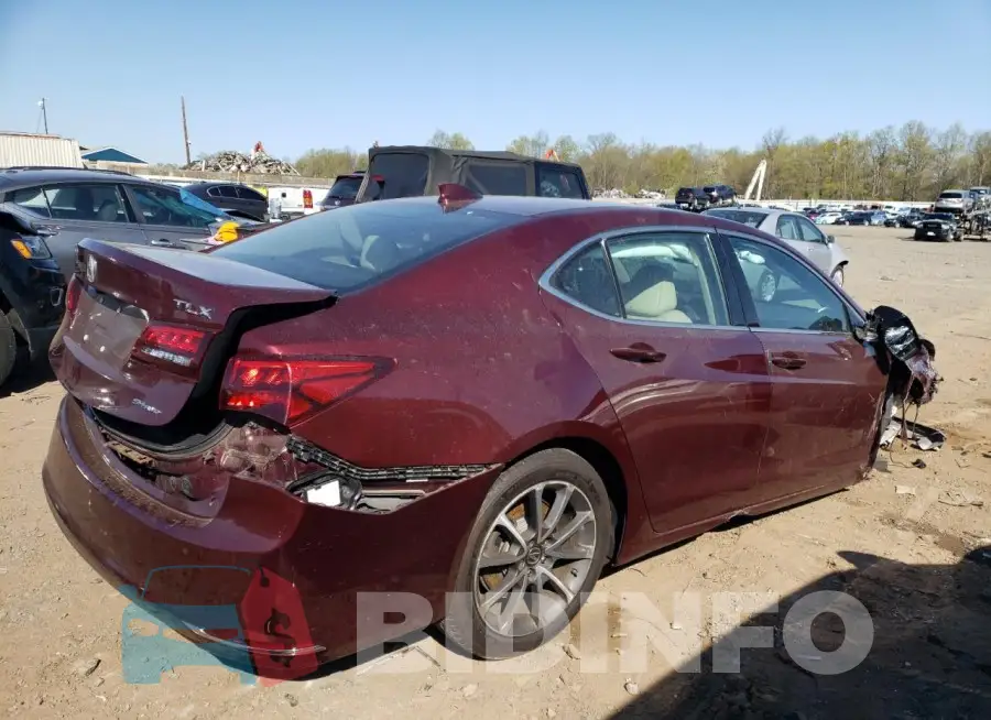 19UUB3F52FA010470 Photo# 3