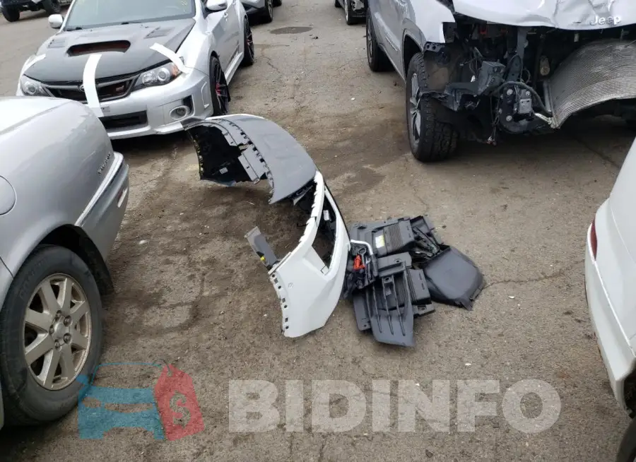 WA1VXBF75MD022117 Photo# 12