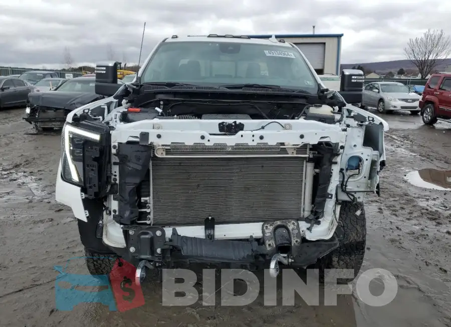 1GT49RE74RF110853 Photo# 5