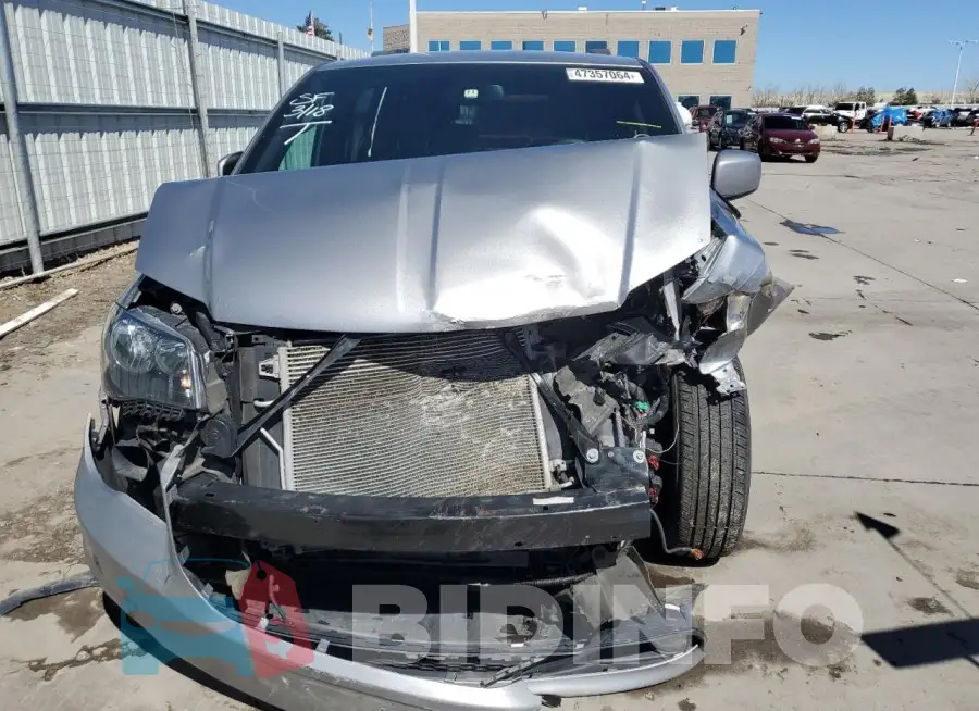 2C4RDGEGXJR283380 Photo# 5