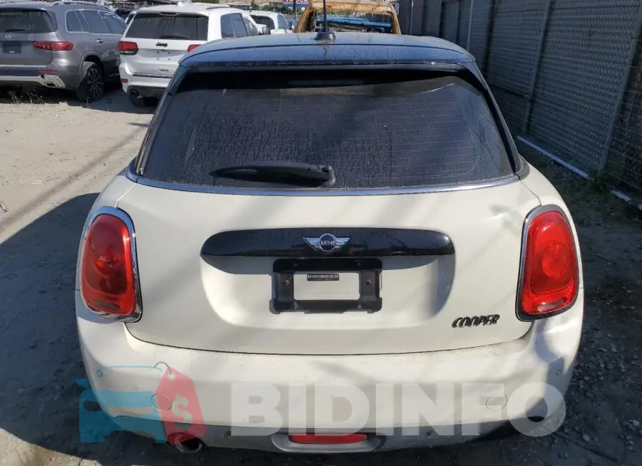 WMWXU1C50J2F79173 Photo# 6