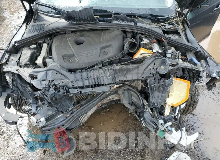 YV140MEK7F1263134 Photo# 12